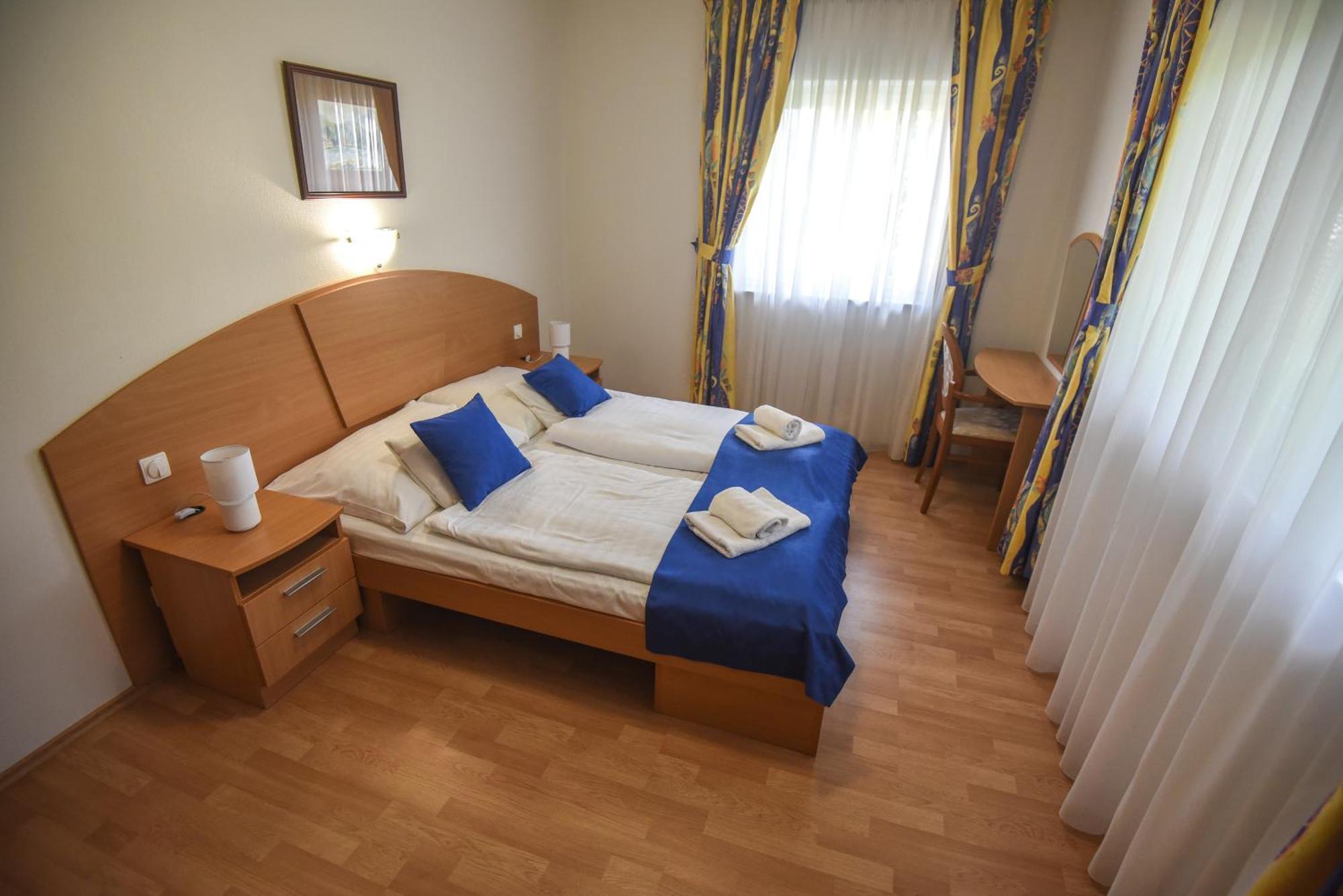 Amore Apartmanhaz Siófok Exteriér fotografie