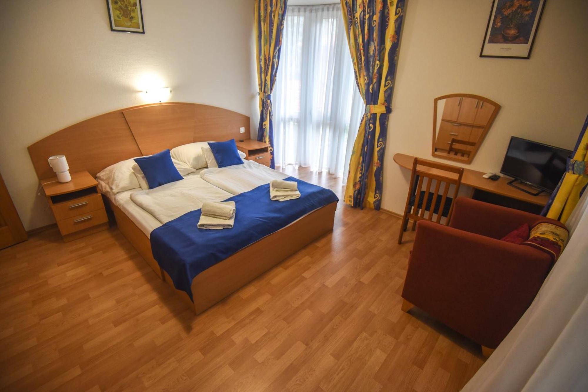 Amore Apartmanhaz Siófok Exteriér fotografie