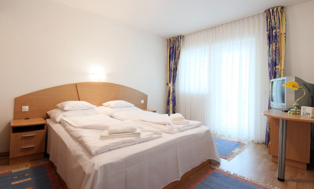 Amore Apartmanhaz Siófok Exteriér fotografie