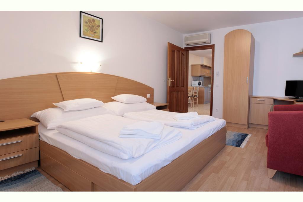 Amore Apartmanhaz Siófok Exteriér fotografie